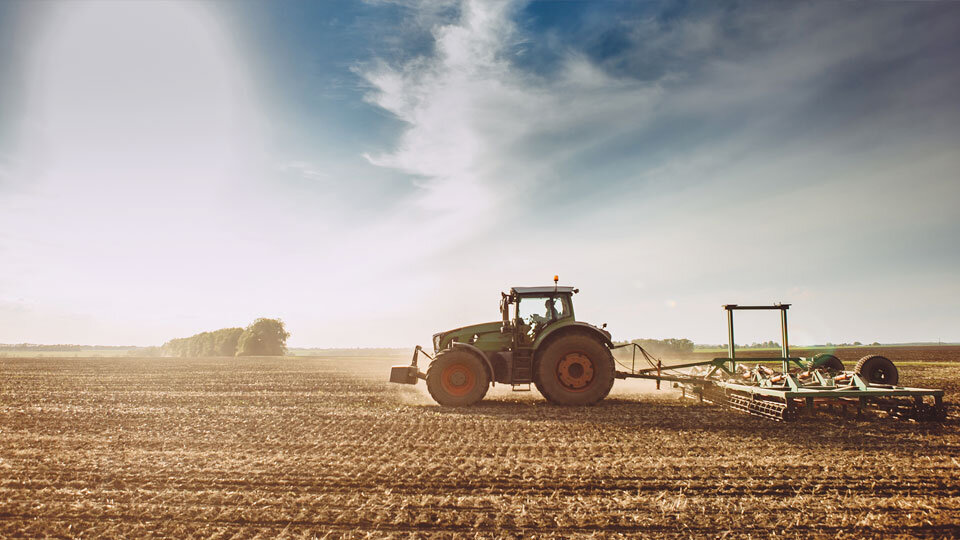 food supply chain sustainable tractor crops image 